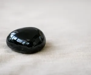 Obsidiana: significado, propriedades e como purificar