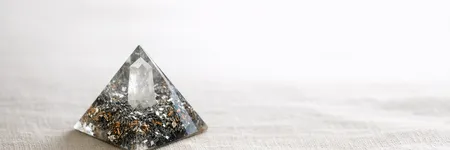 Orgonite: virtudes e propriedades da pedra harmoniosa
