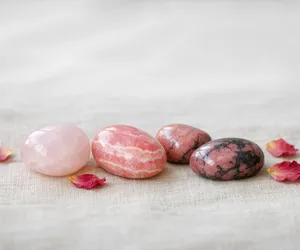 7 pedras preciosas para atrair o amor e mantê-lo